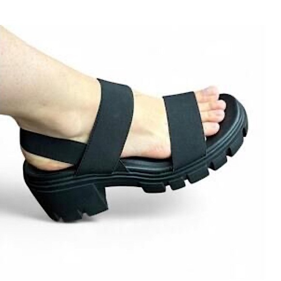 🔥 🆕 MADDEN GIRL Harly chunky block sandals black size 8.5 - Picture 2 of 6